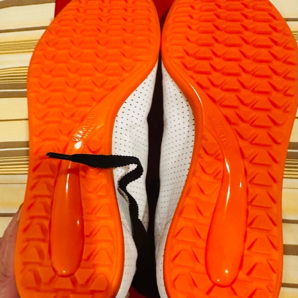 Valentino Garavani  Sneakers - Picture 4 of 9